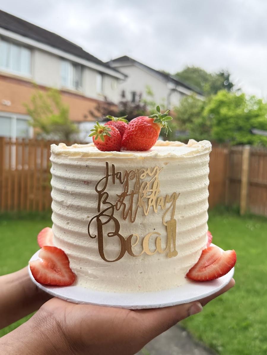 TouchRoyale Cakes