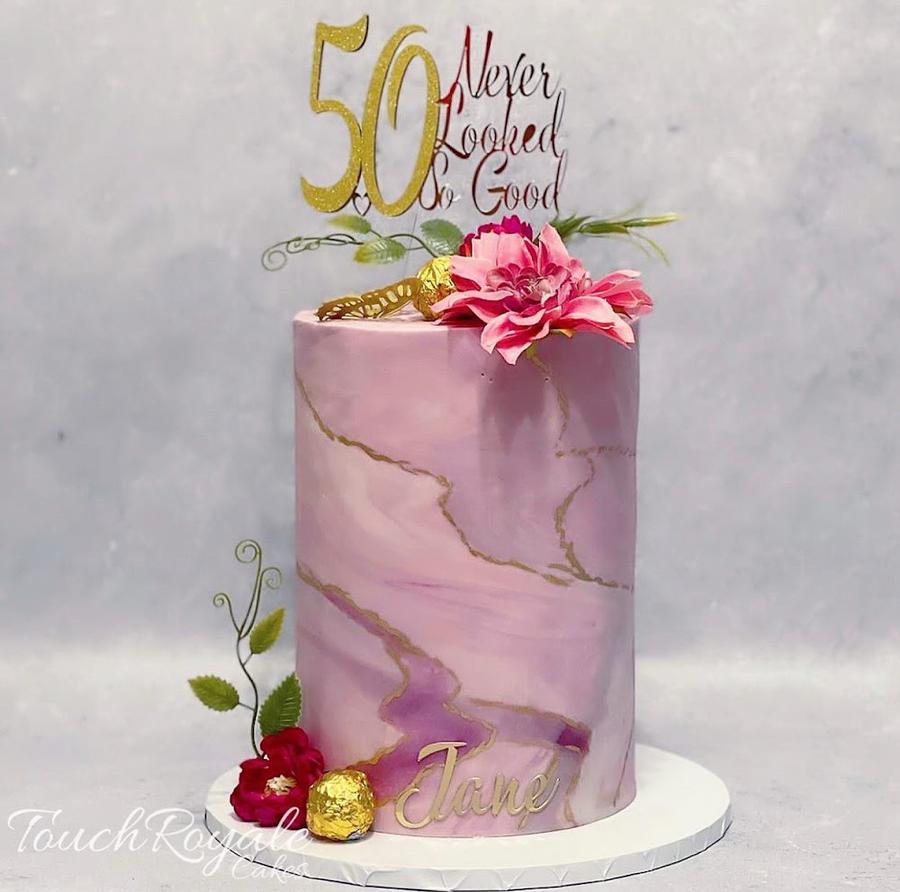 TouchRoyale Cakes