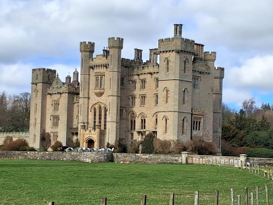 Duns Castle